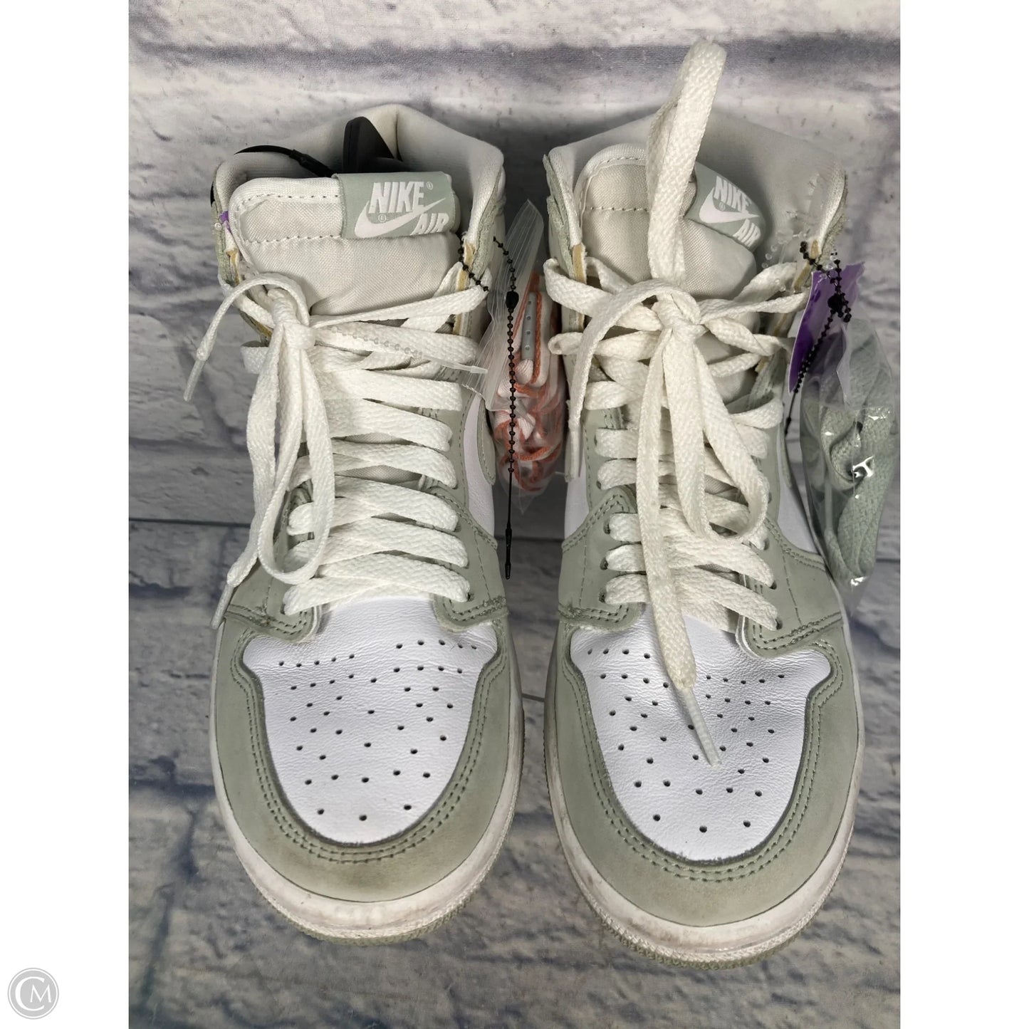 Shoes Sneakers By Nike In Green, Size: 6.5