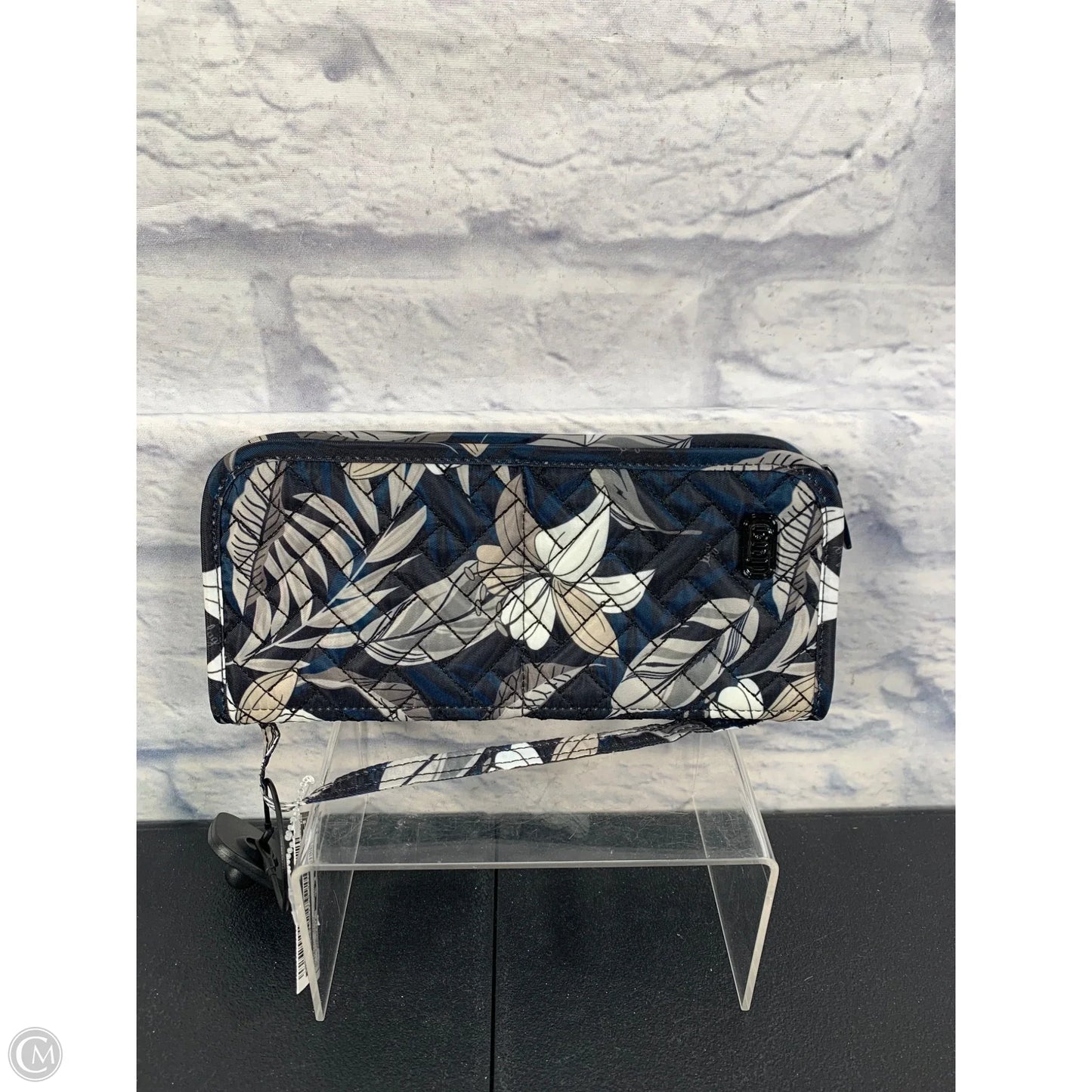 Makeup Bag By Lug, Size: Medium