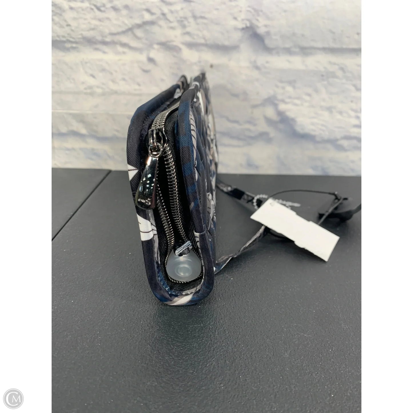 Makeup Bag By Lug, Size: Medium