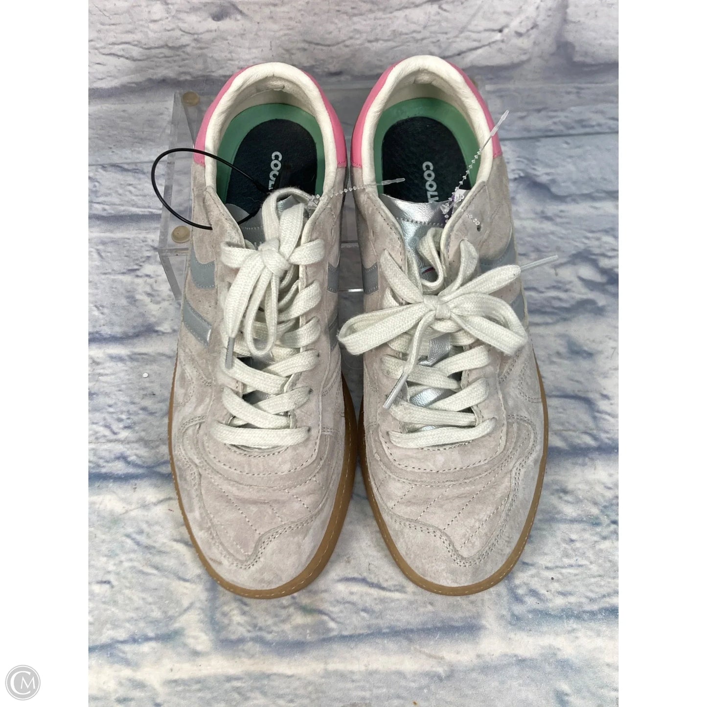 Shoes Sneakers By Clothes Mentor In Grey, Size: 10