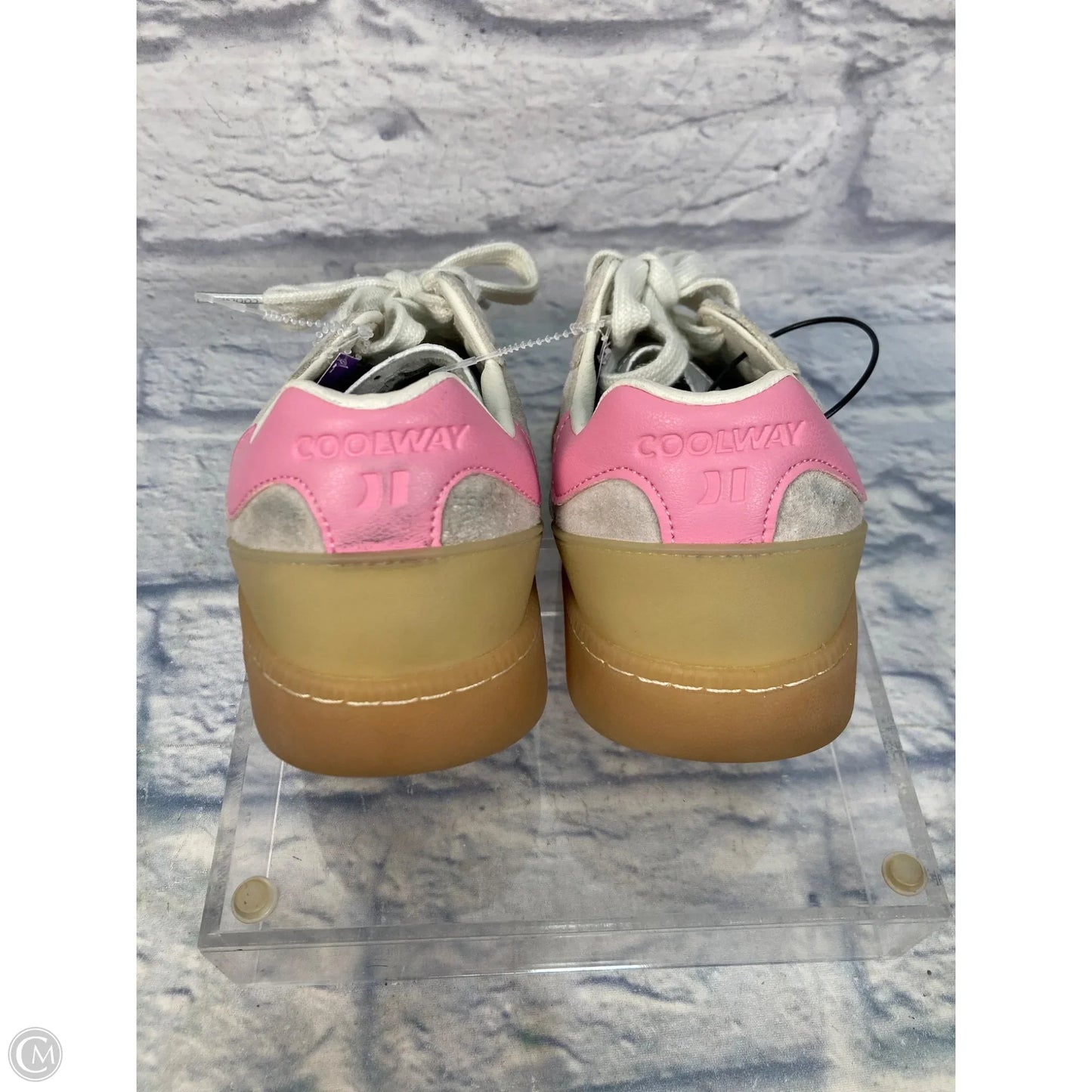 Shoes Sneakers By Clothes Mentor In Grey, Size: 10