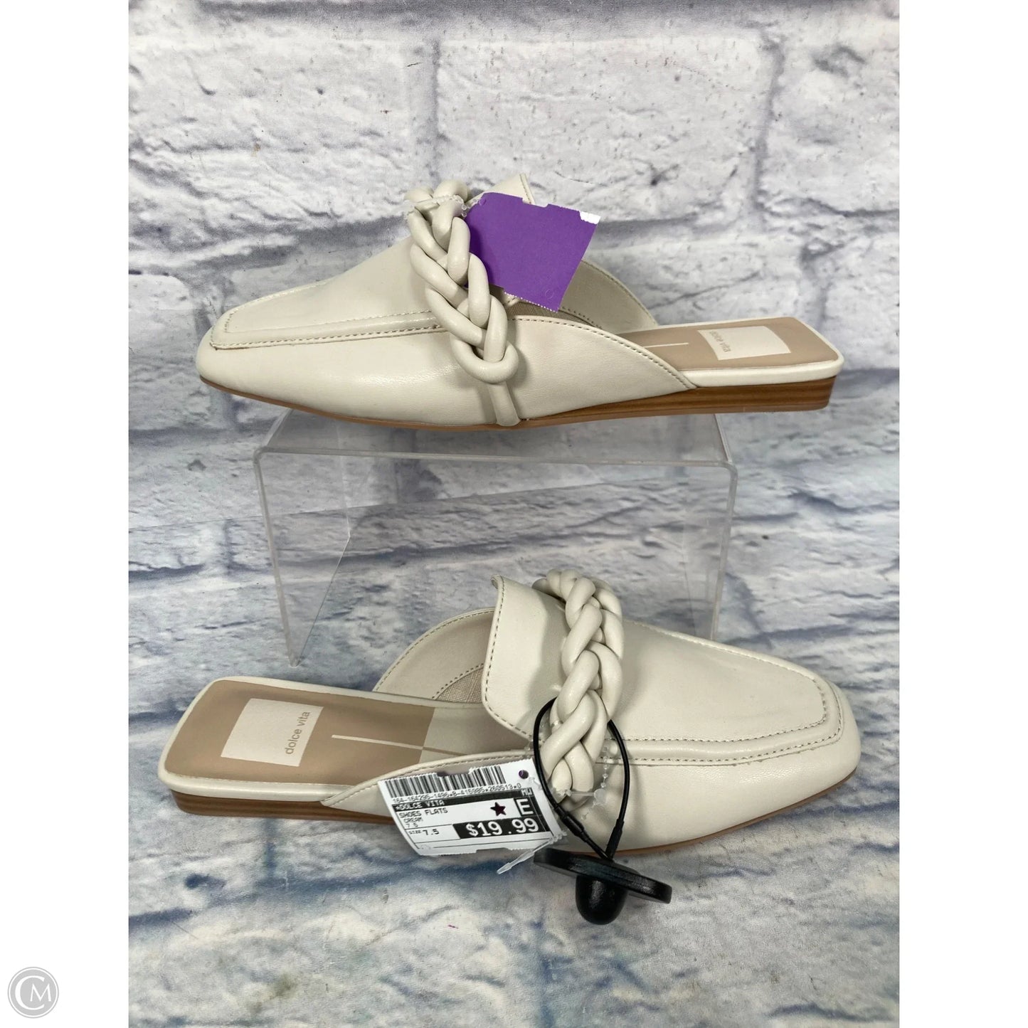 Shoes Flats By Dolce Vita In Cream, Size: 7.5