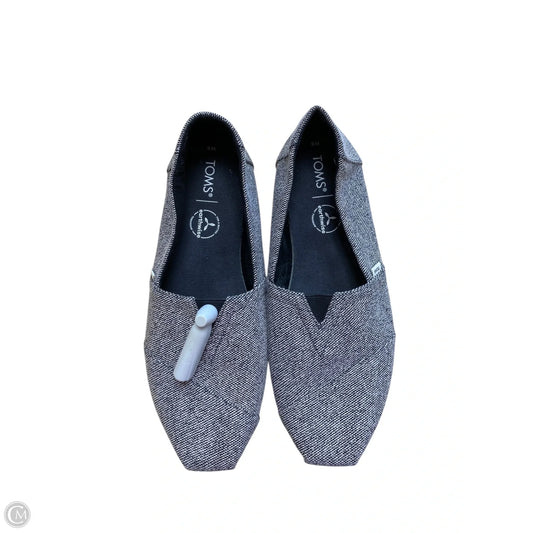 Shoes Flats By Toms In Grey, Size: 8