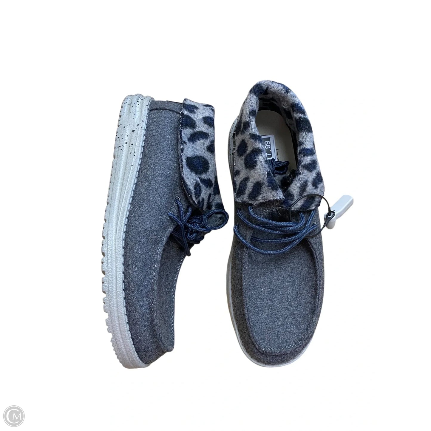 Shoes Flats By Hey Dude In Grey, Size: 9