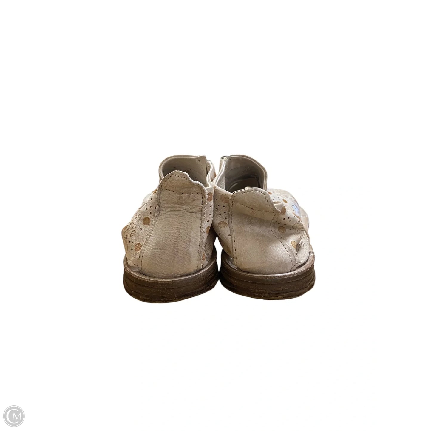 Shoes Flats By Cma In Cream, Size: 8