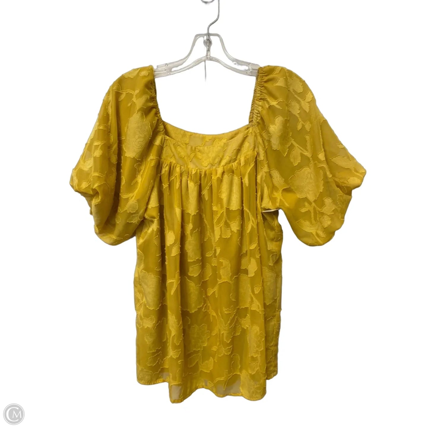 Top Short Sleeve By Cmf In Yellow, Size: L