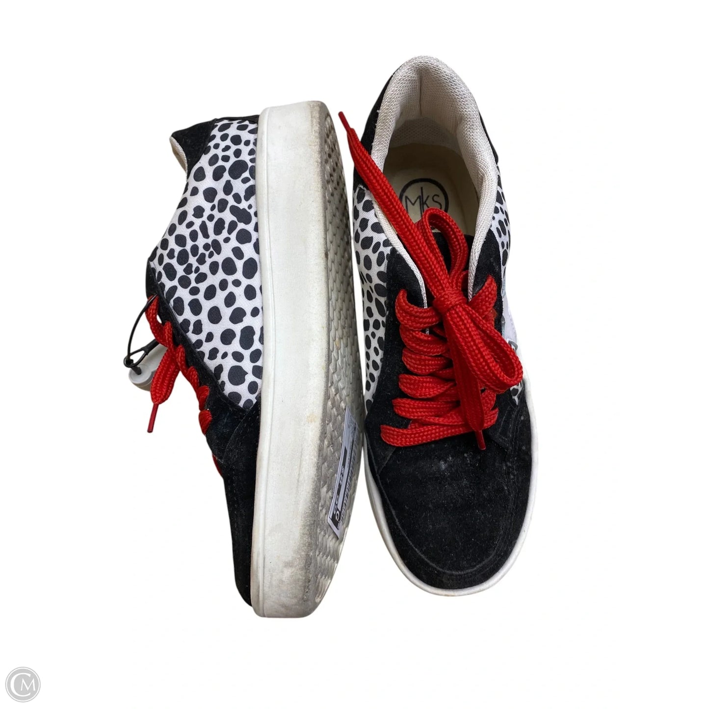 Shoes Sneakers By Cmf In Black, Size: 6