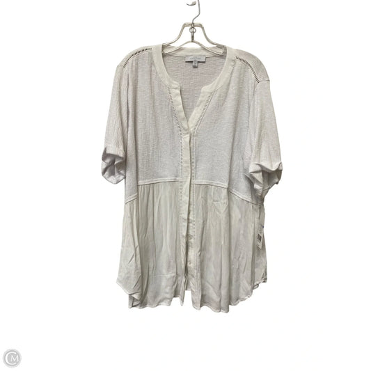 Top Short Sleeve By New Directions In White, Size: 1x