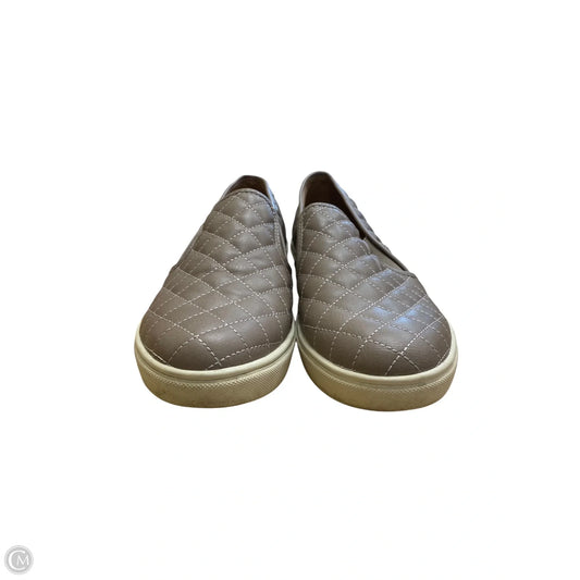 Shoes Flats By Steve Madden In Brown, Size: 11