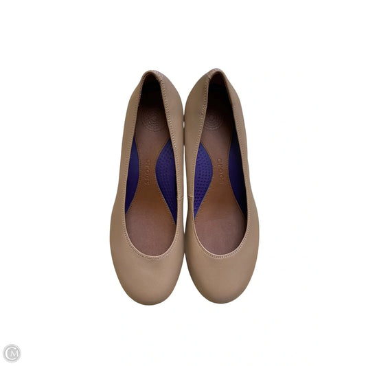 Shoes Heels Wedge By Crocs In Brown, Size: 8