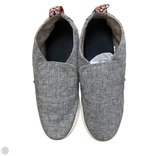 Shoes Flats By Hey Dude In Grey, Size: 9