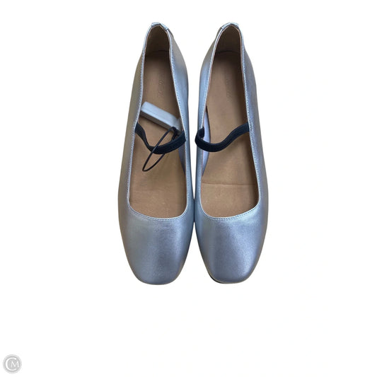 Shoes Flats By Madewell In Silver, Size: 8