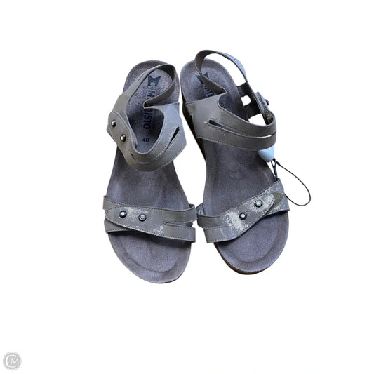 Shoes Heels Block By Mephisto In Bronze, Size: 10