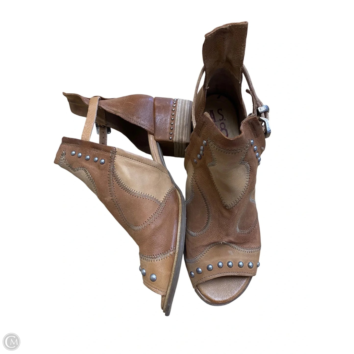 Shoes Flats By Clothes Mentor In Tan, Size: 9