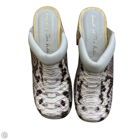 Shoes Heels Block By Clothes Mentor In Animal Print, Size: 8