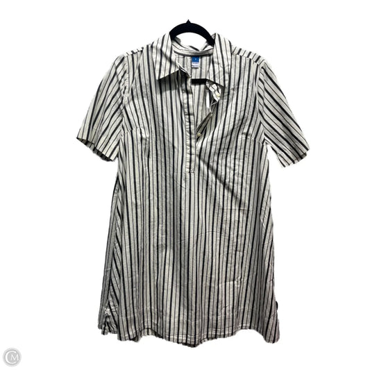 Dress Casual Short By Old Navy In Grey & White, Size: S