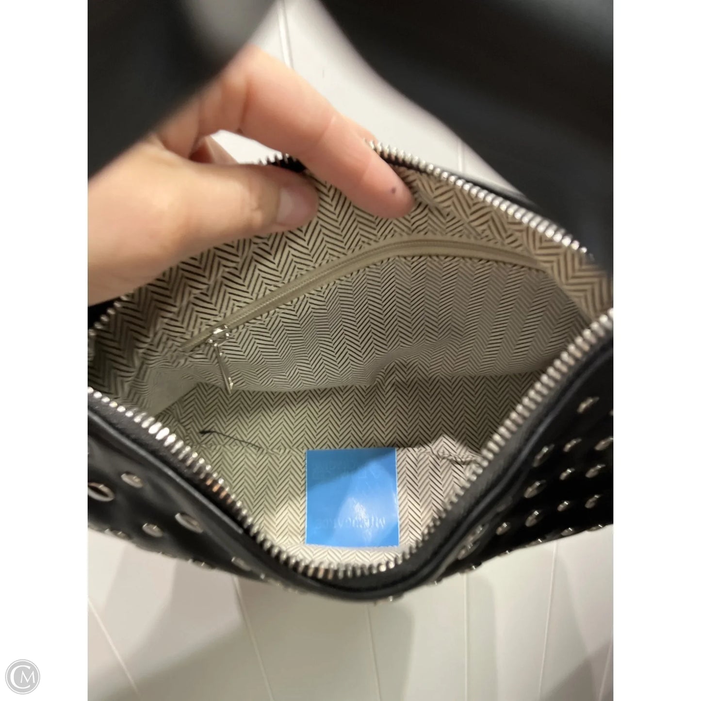 Handbag By Clothes Mentor, Size: Medium