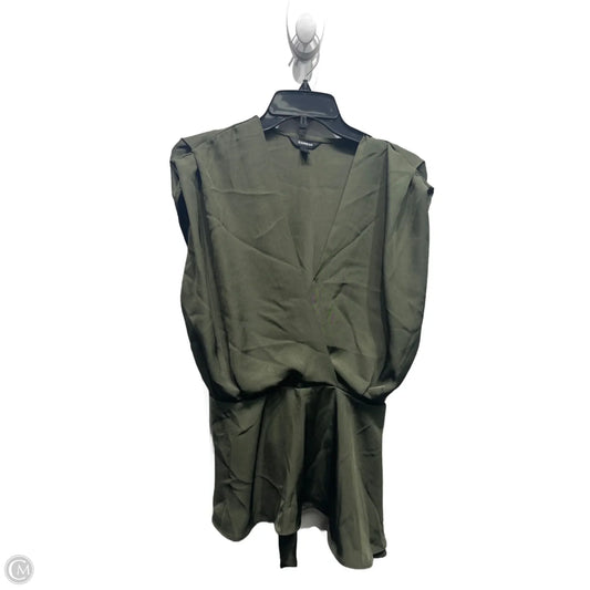 Top Short Sleeve By Express In Green, Size: M