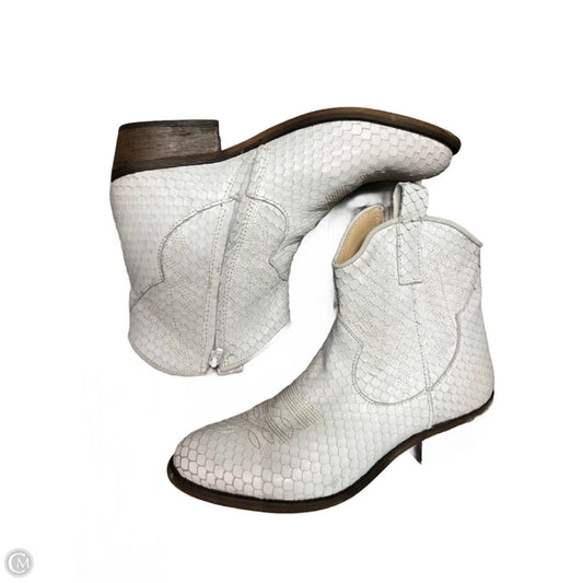 Boots Ankle Heels By Artisan Ny In White, Size: 8.5