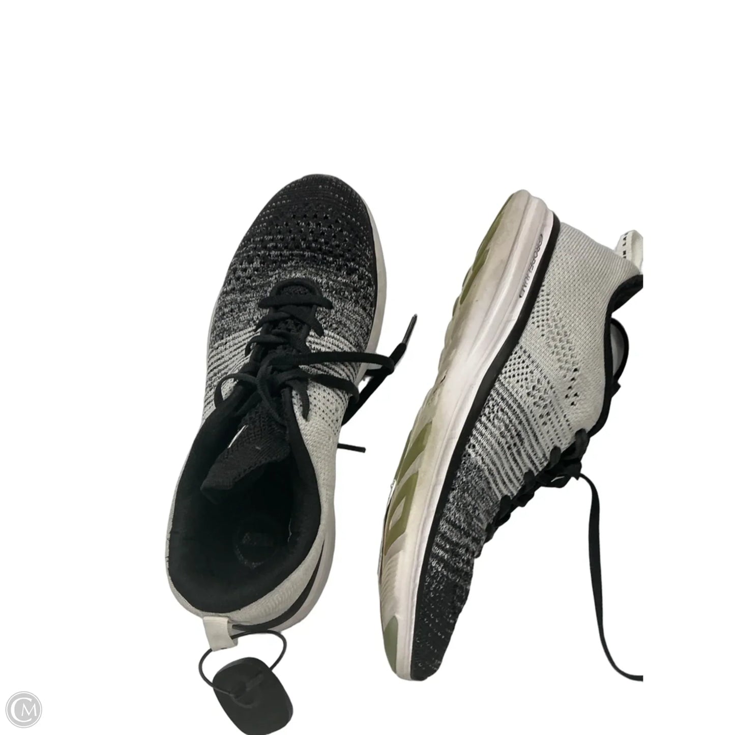 Shoes Designer By Apl In Black & White, Size: 9