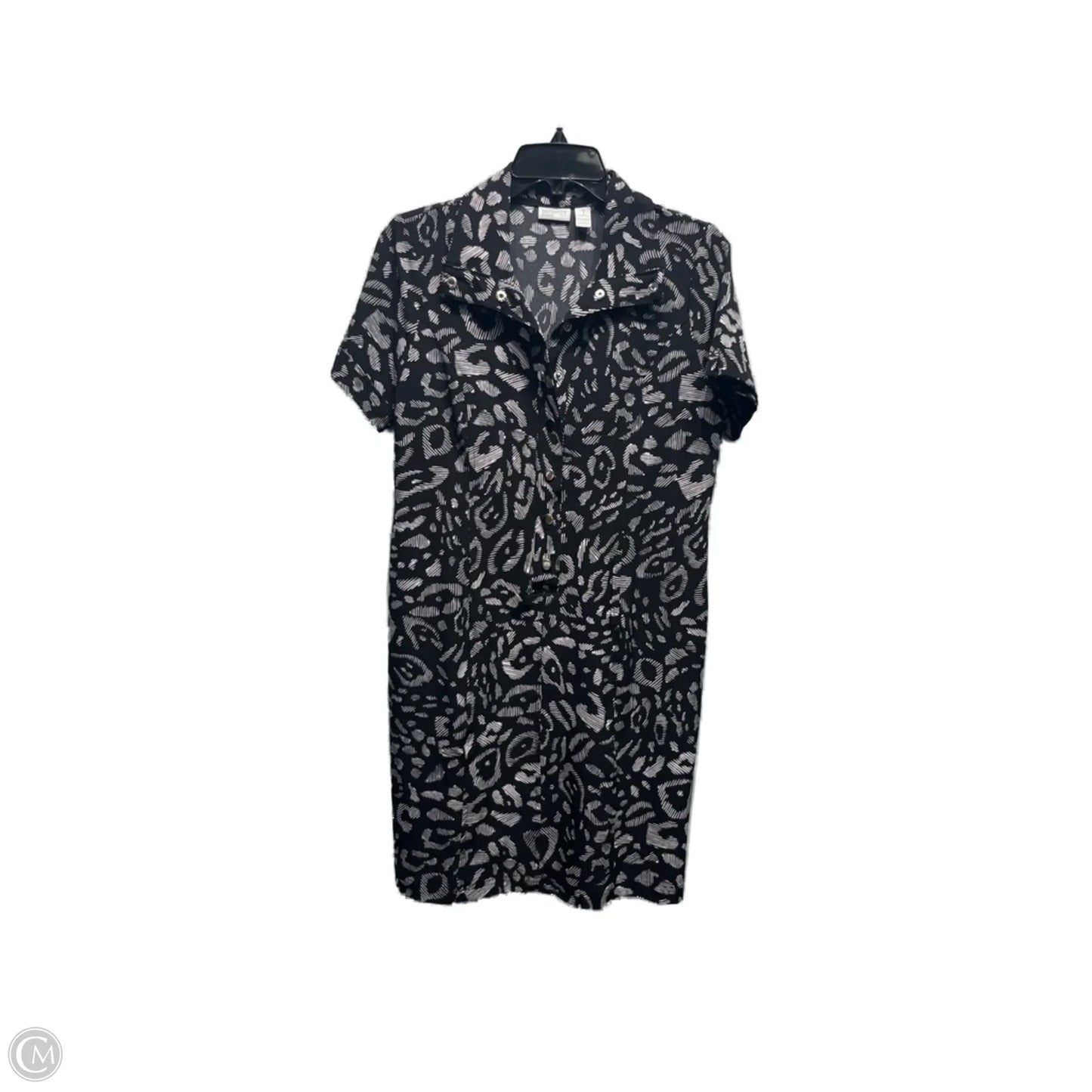 Dress Casual Short By Chicos In Black & White, Size: M