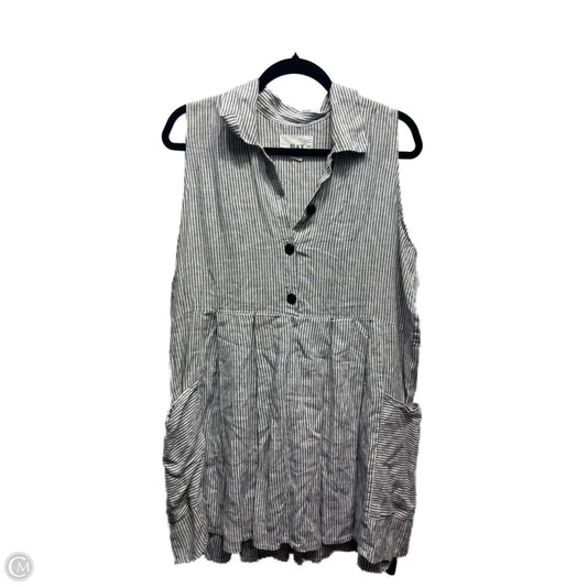 Dress Casual Short By Flax In Grey & White, Size: S