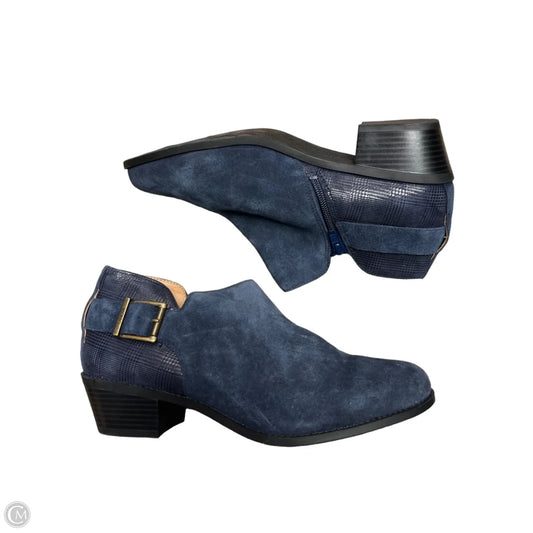 Boots Ankle Flats By Vionic In Navy, Size: 11