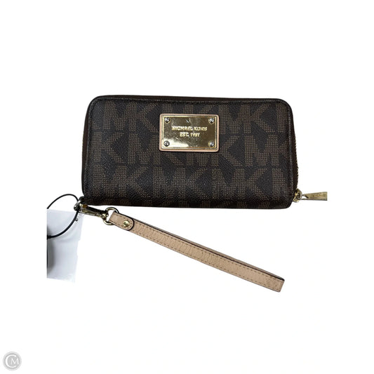 Wristlet Designer By Michael Kors, Size: Medium