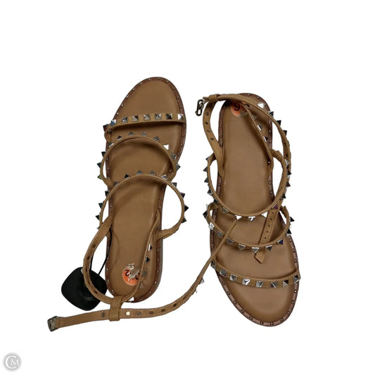 Sandals Flats By Cushionaire In Tan, Size: 9.5