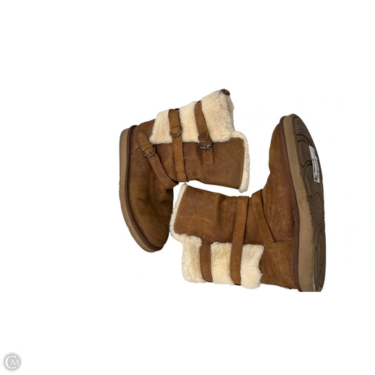 Boots Designer By Ugg In Brown, Size: 9