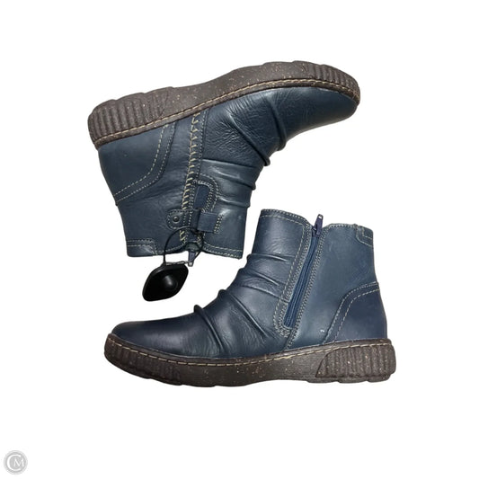 Boots Ankle Flats By Clarks In Blue, Size: 6.5