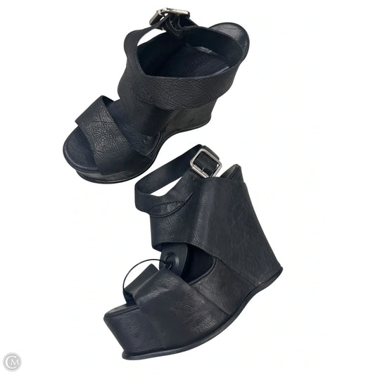 Sandals Designer By Vera Wang In Black, Size: 8
