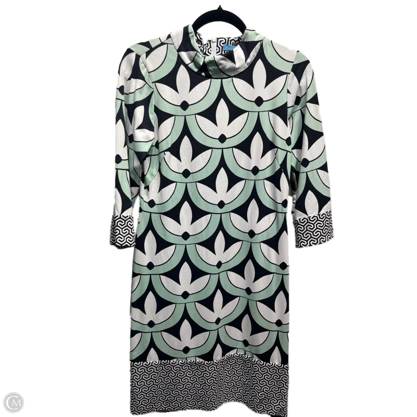 Dress Casual Short By J Mclaughlin In Black & Green, Size: Xs