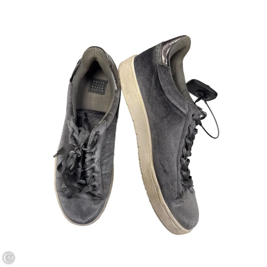 Shoes Sneakers By White House Black Market In Grey, Size: 8