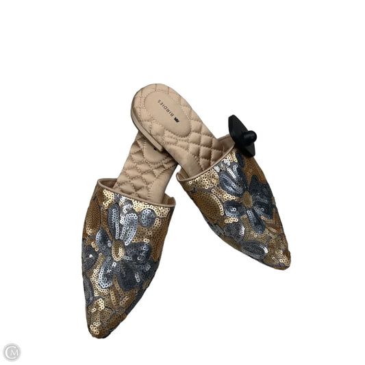 Shoes Flats By Birdies In Silver & Tan, Size: 7