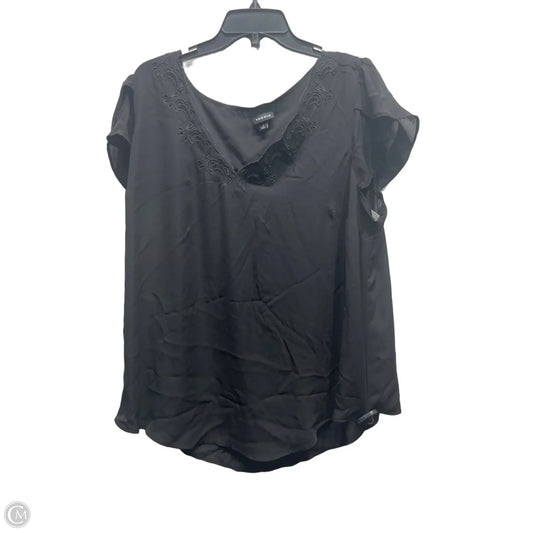 Top Short Sleeve By Torrid In Black, Size: 1x