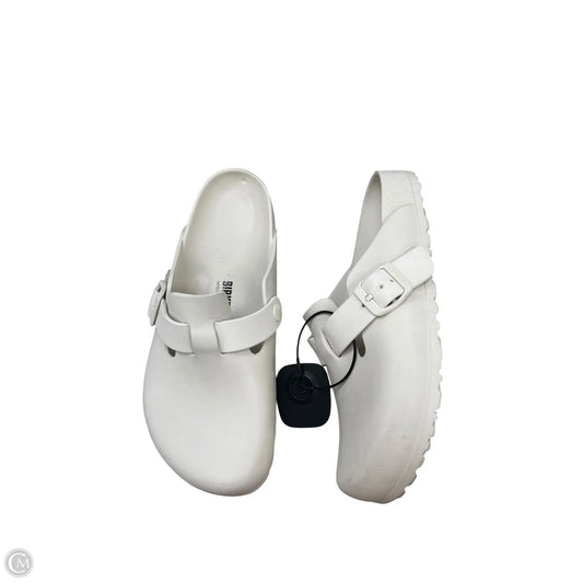 Shoes Flats By Birkenstock In Tan, Size: 7