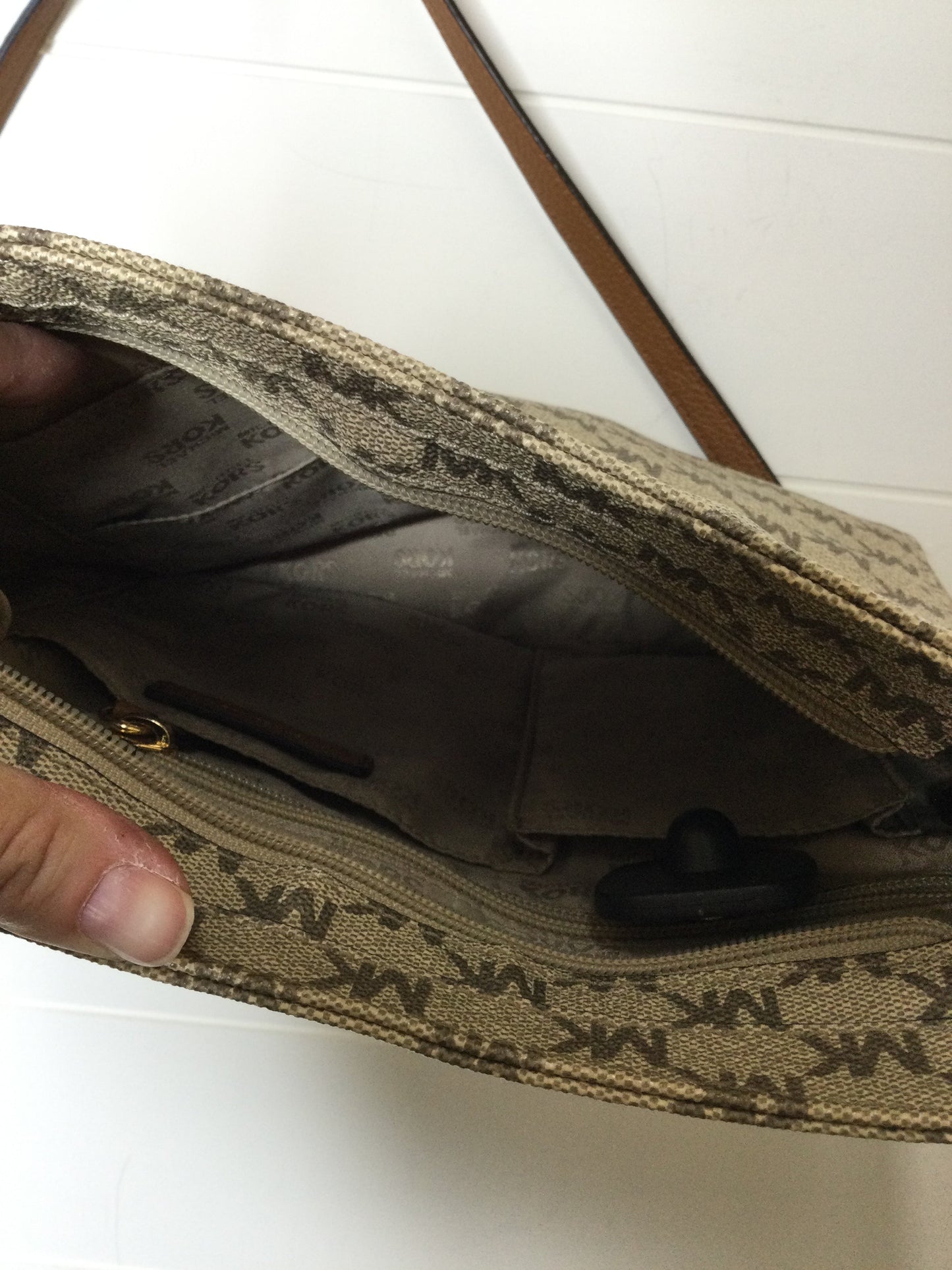 Handbag Designer By Michael By Michael Kors  Size: Medium