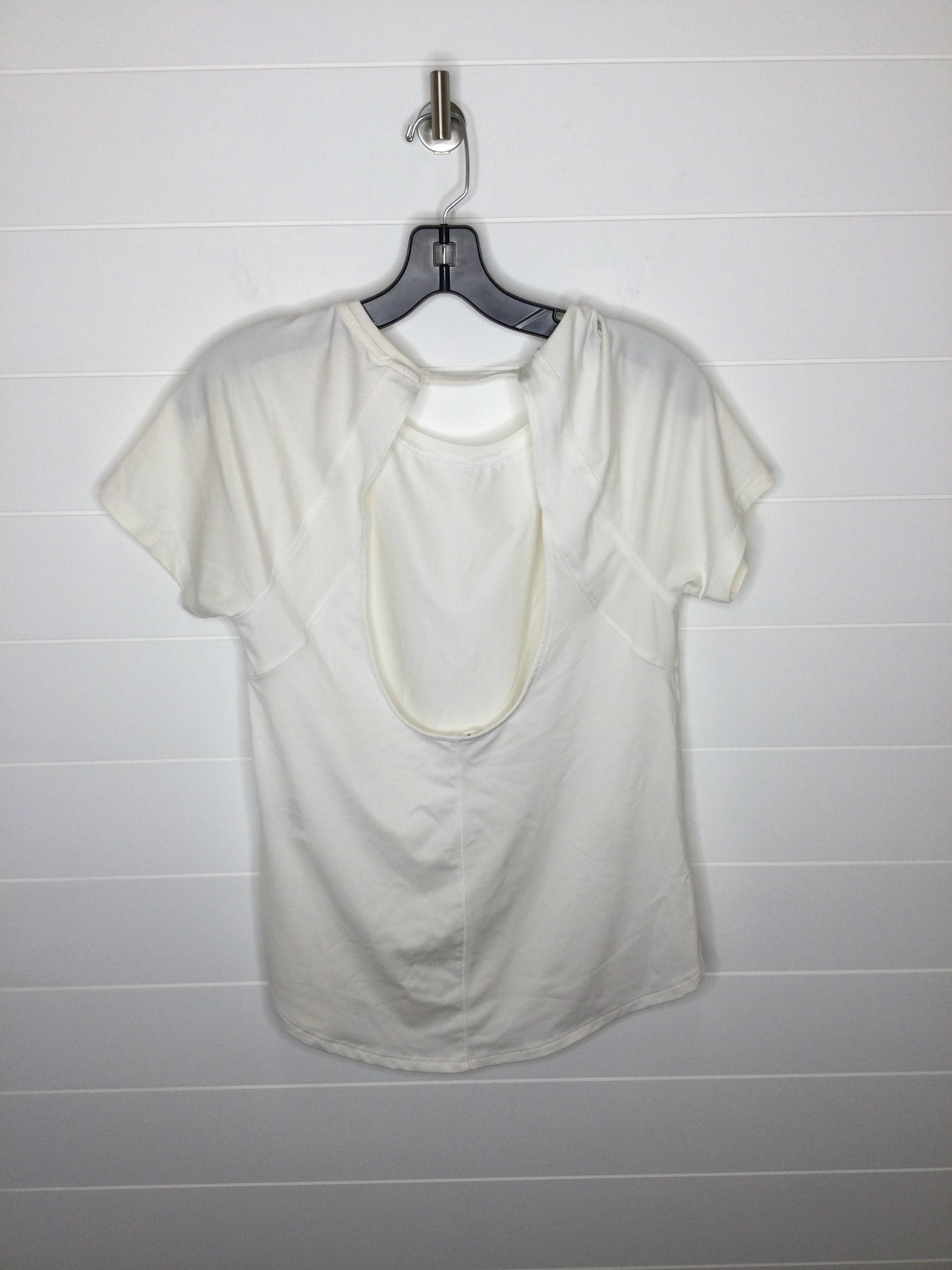 Athletic Top Short Sleeve By Under Armour  Size: M