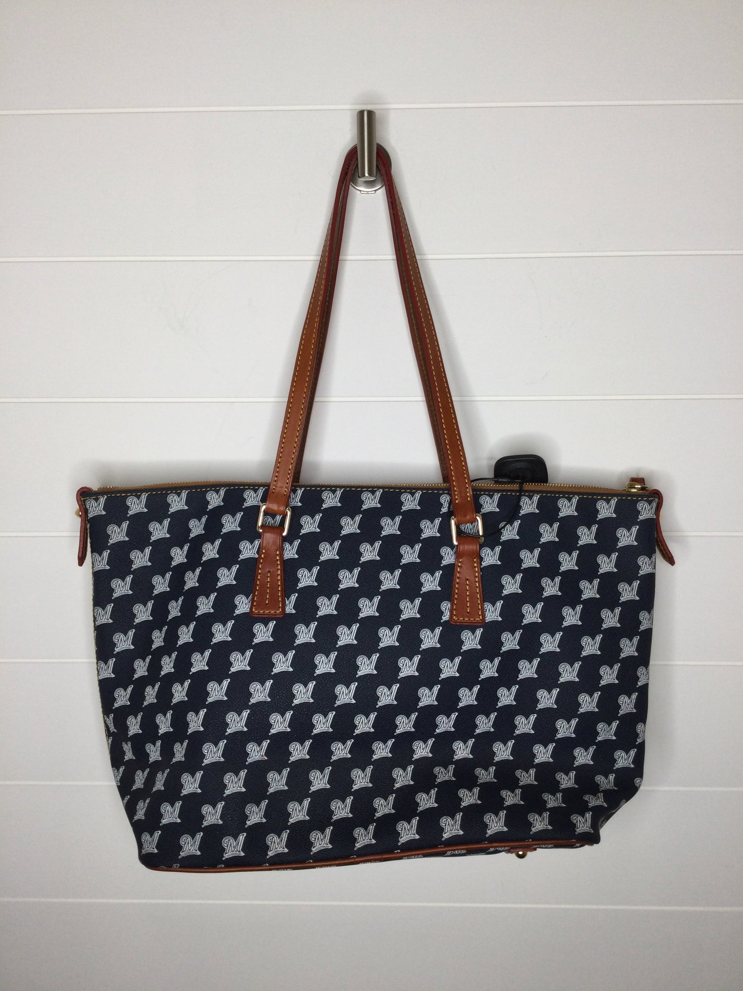 Handbag Designer By Dooney And Bourke  Size: Large