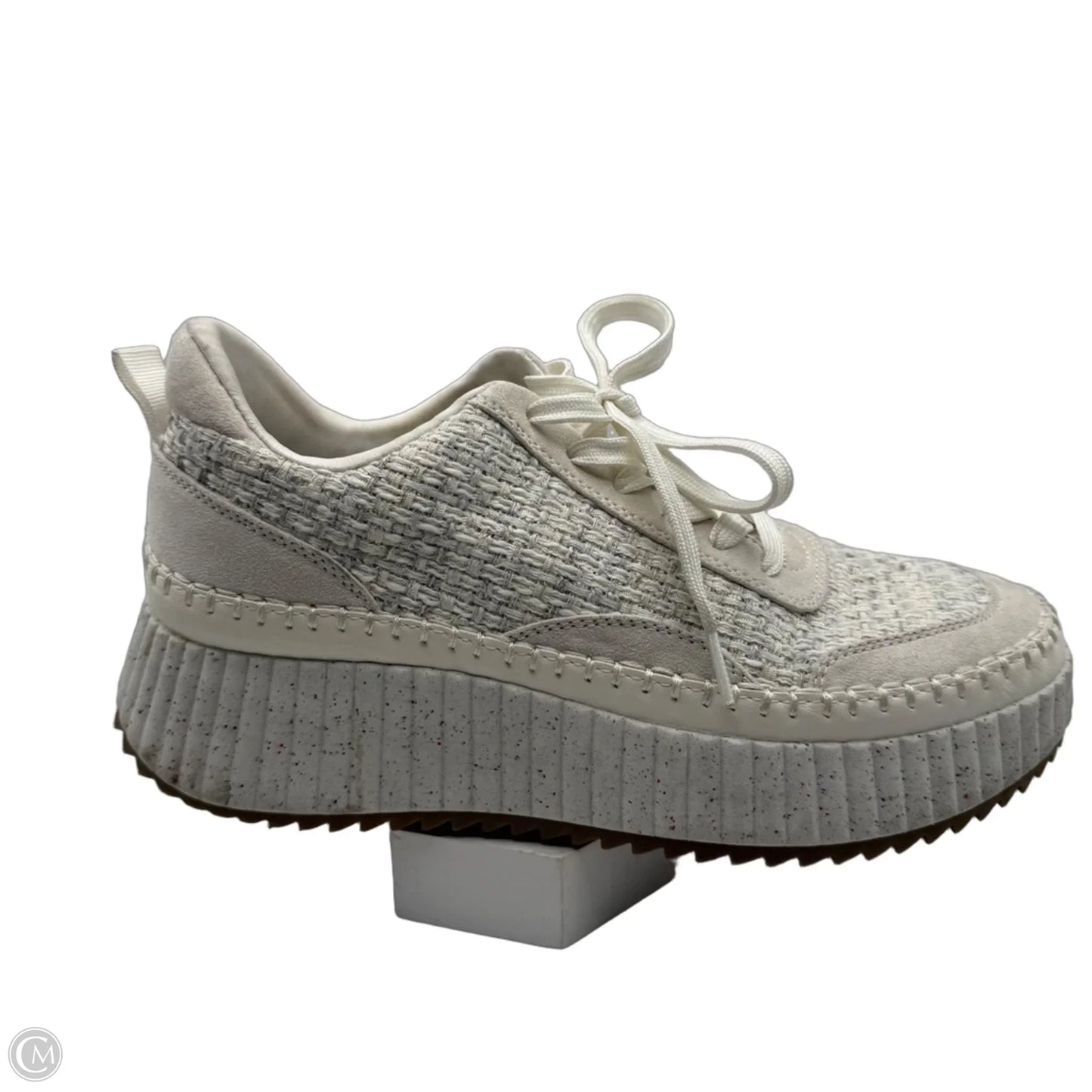 Shoes Sneakers By Universal Thread In Cream, Size: 9.5