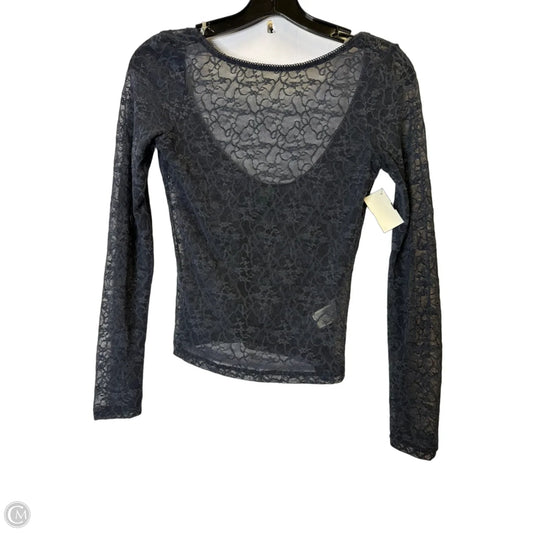 Top Long Sleeve By Wild Fable In Navy, Size: Xs