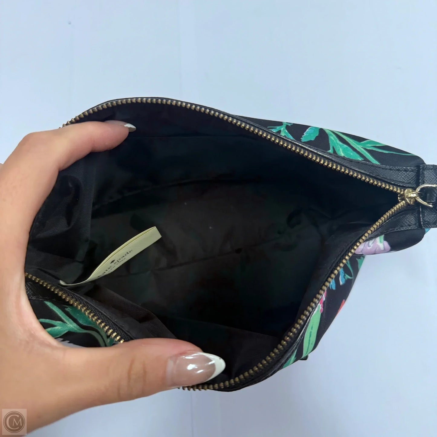 Makeup Bag Designer By Kate Spade, Size: Medium