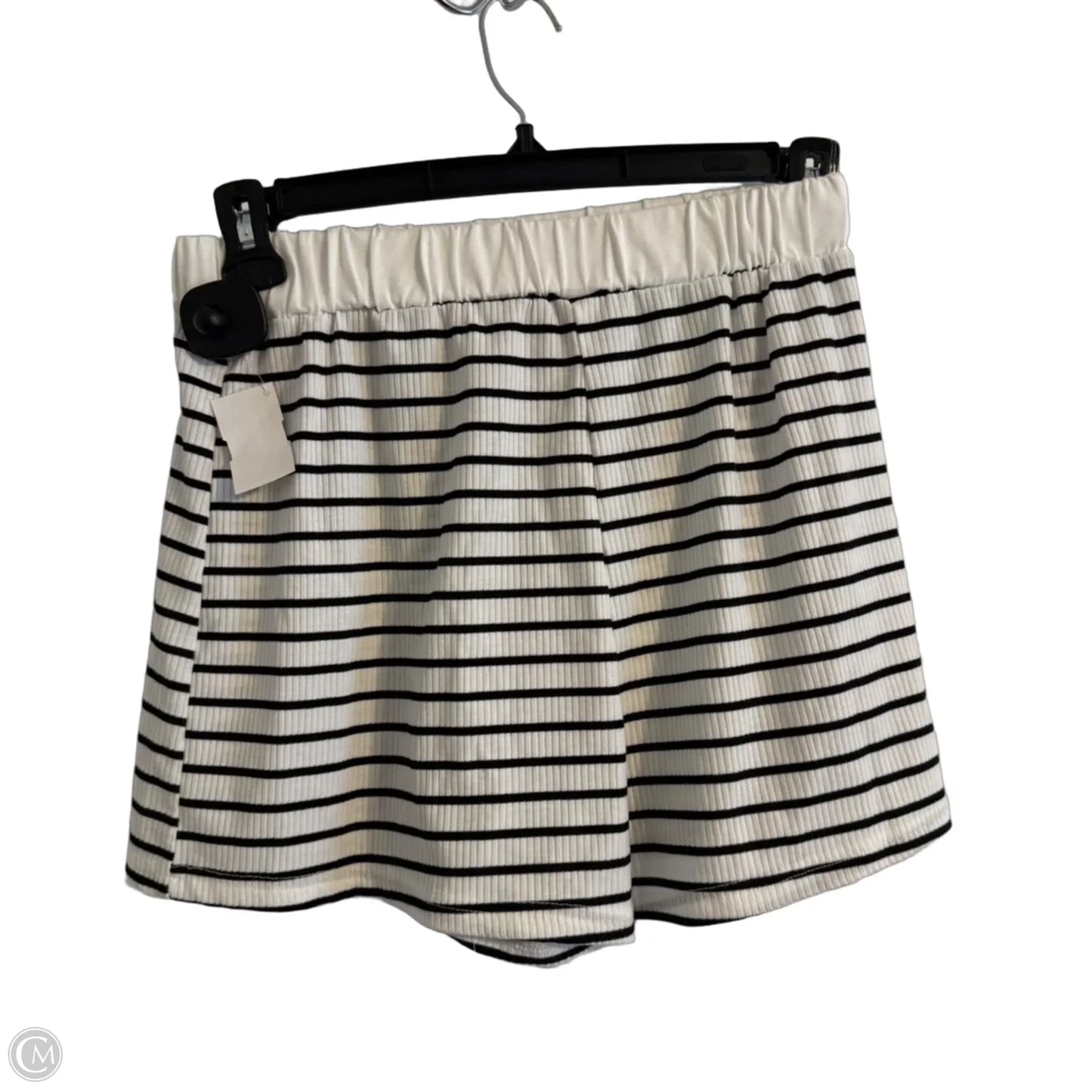Shorts By Shein In Striped Pattern, Size: L