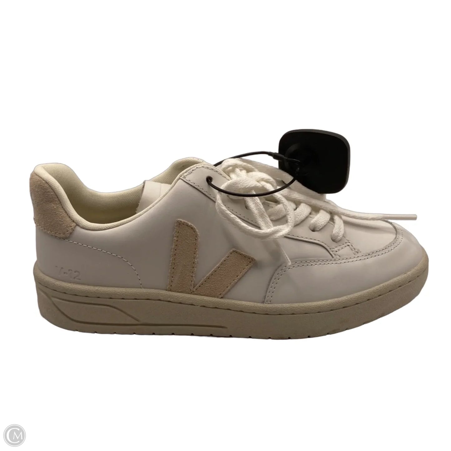 Shoes Sneakers By Veja In White, Size: 7
