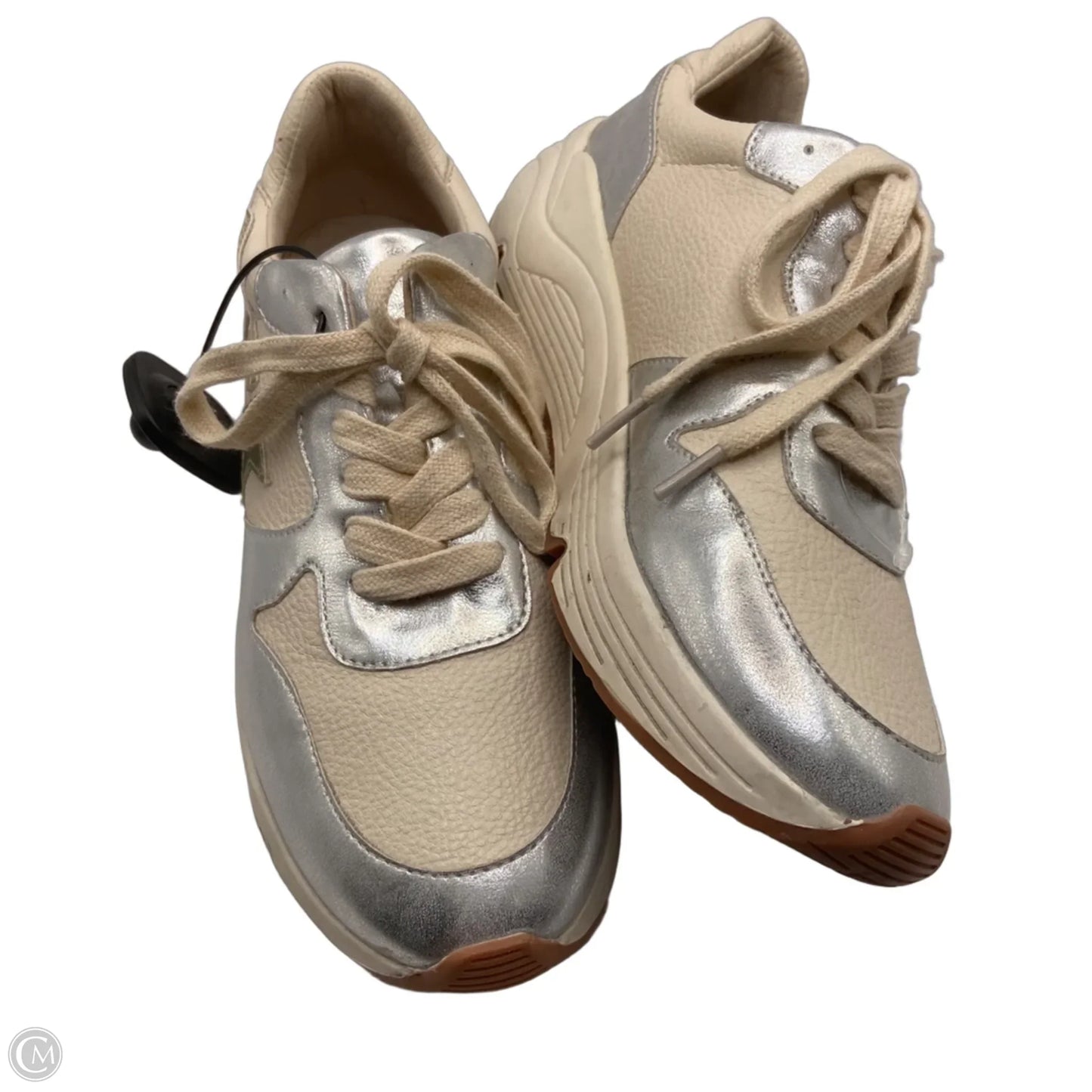 Shoes Sneakers By Oasis Society In Cream, Size: 6.5
