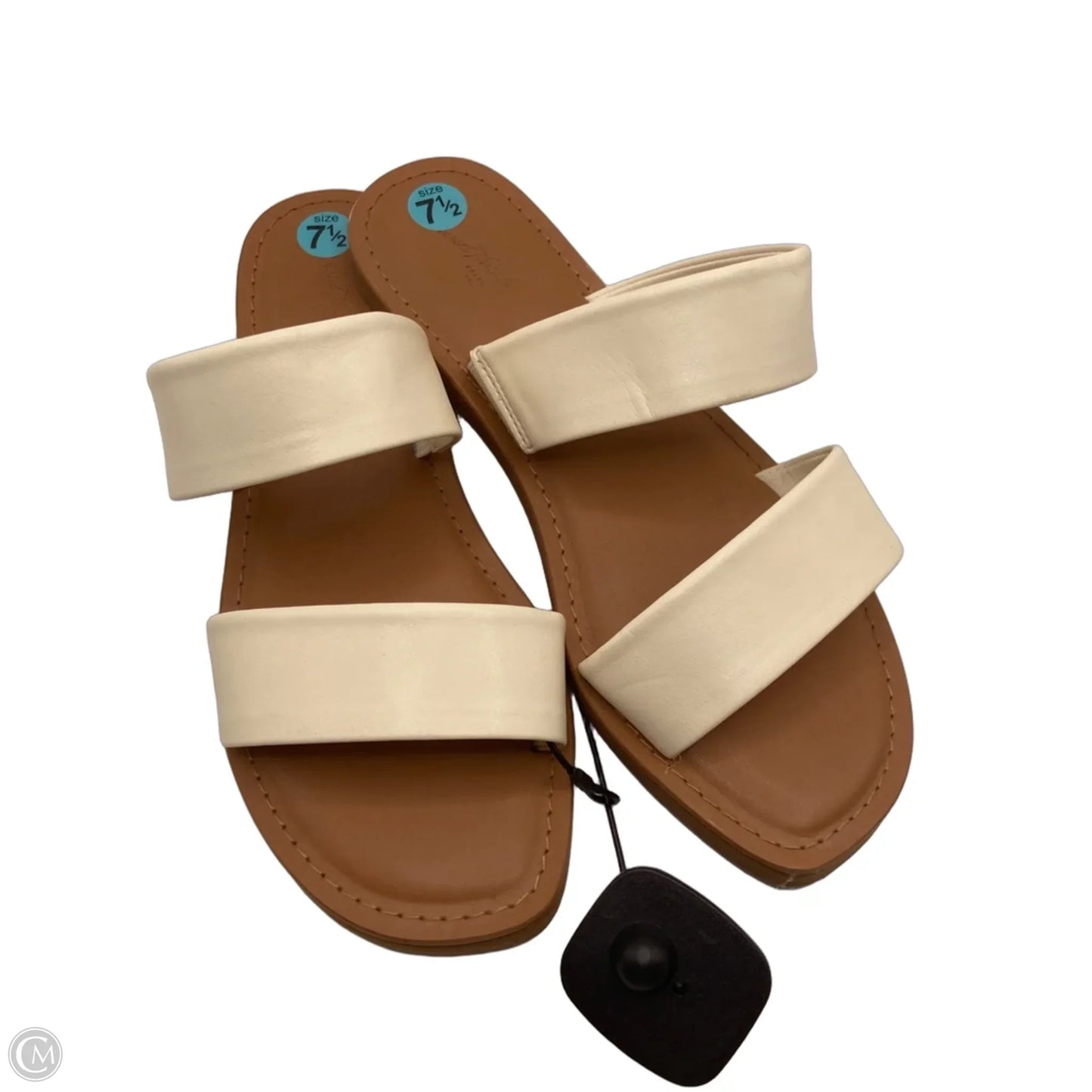 Sandals Flats By Universal Thread In Cream, Size: 7.5
