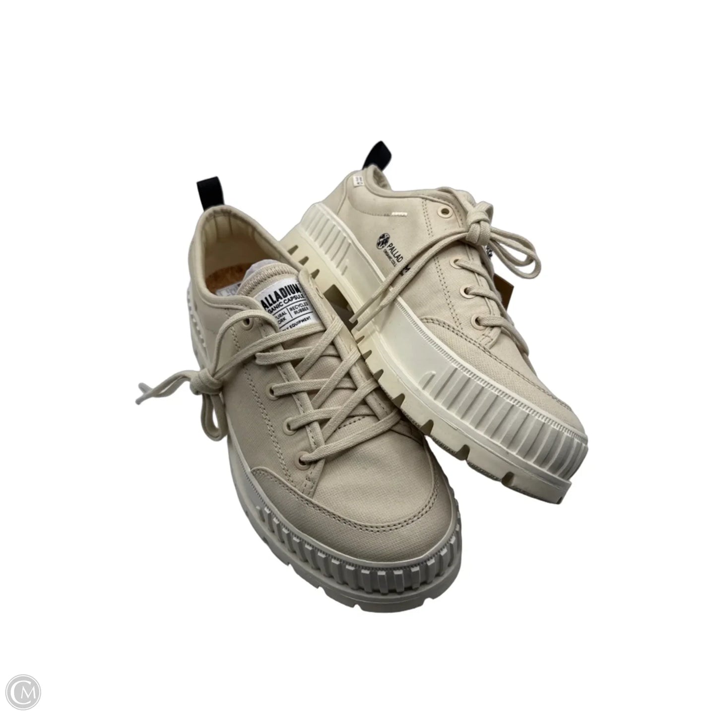 Shoes Sneakers By Clothes Mentor In Cream, Size: 11