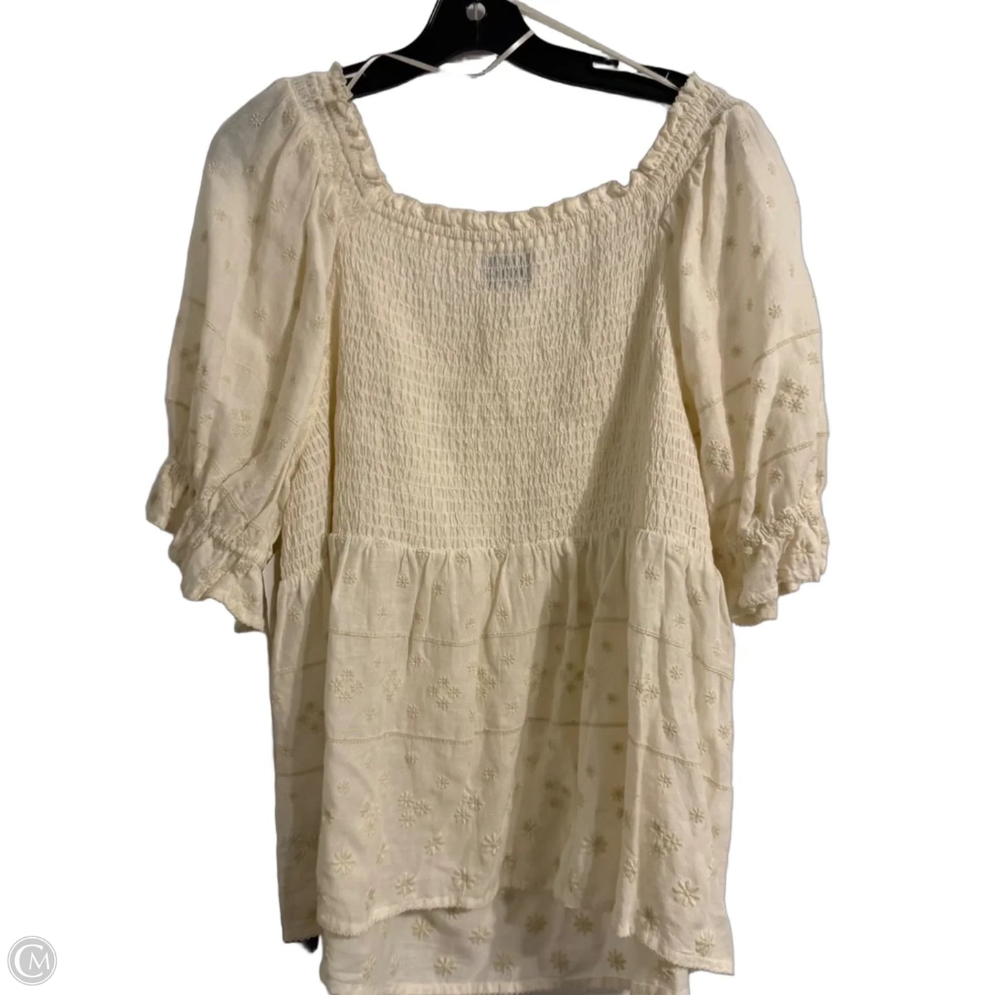 Top Short Sleeve By Old Navy In Cream, Size: Xxl