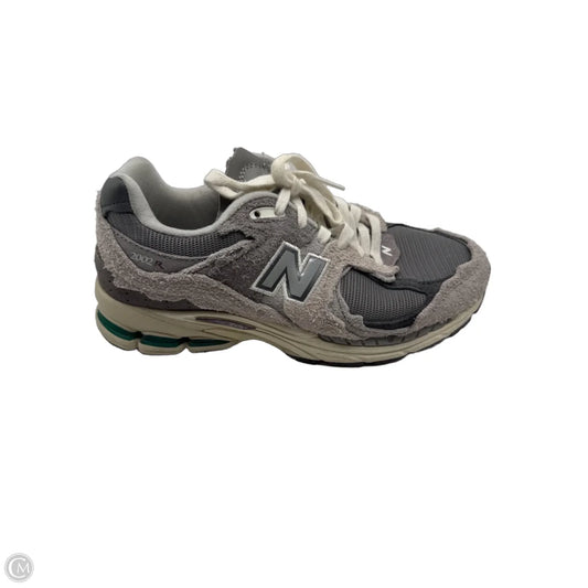 Shoes Sneakers By New Balance In Grey, Size: 7.5